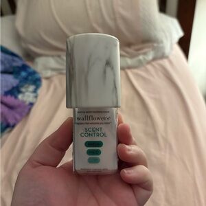 Wallflowers Scent Control Plug-In